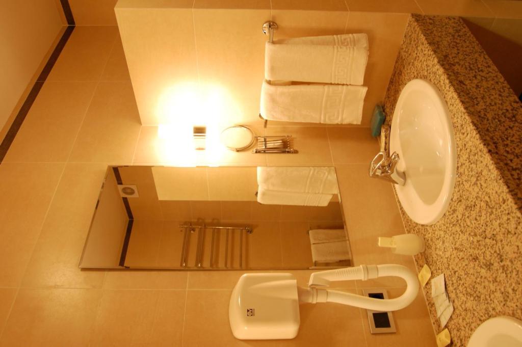 Hotel Westa Minsk Kamer foto
